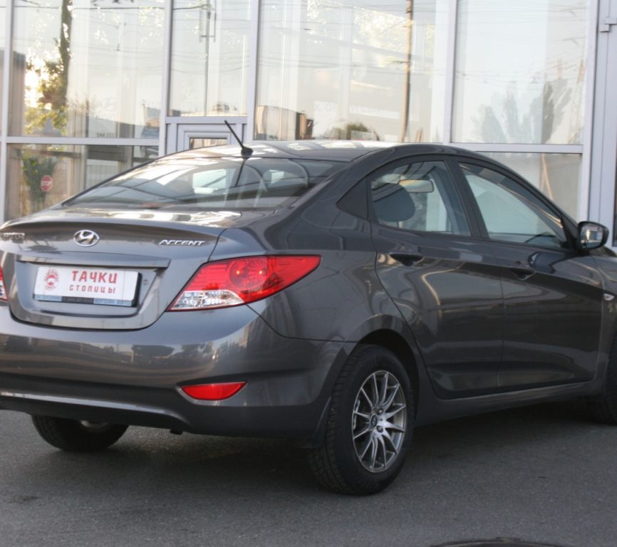 Hyundai Accent 2011