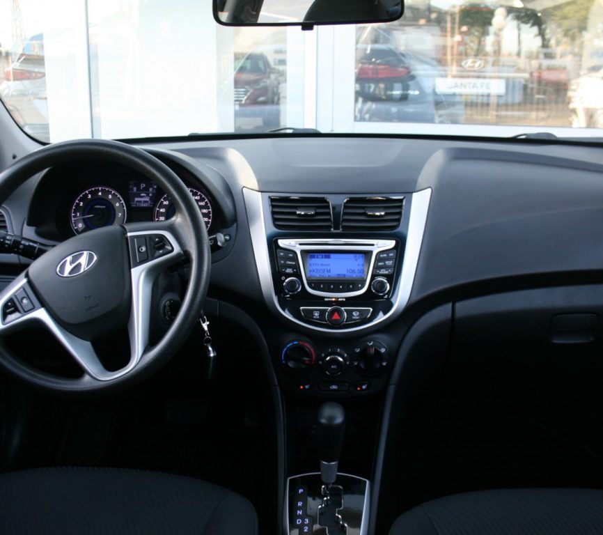 Hyundai Accent 2011