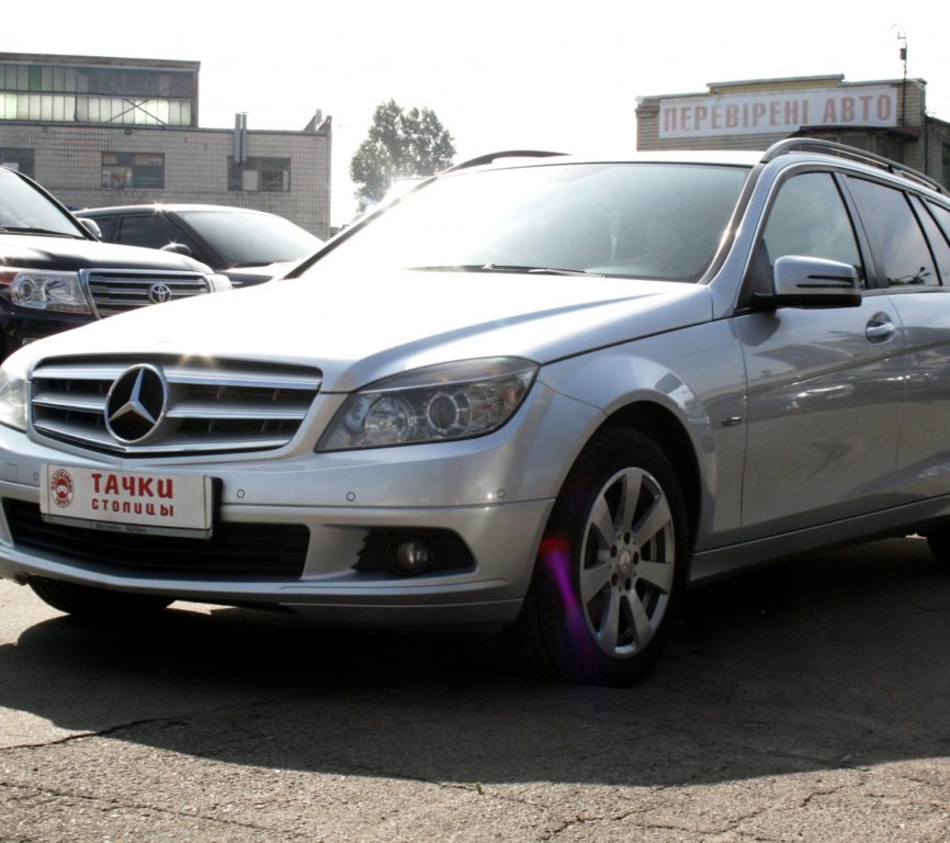 Mercedes-Benz C-Class 2010