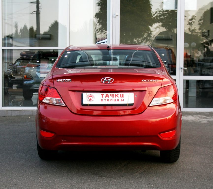 Hyundai Accent 2012