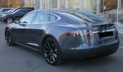 Tesla Model S 2017