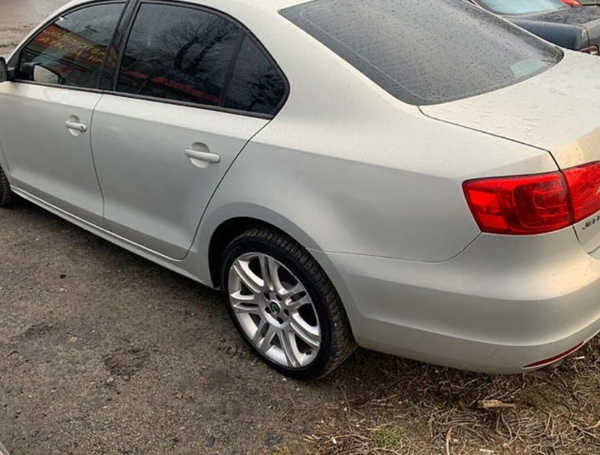 Volkswagen Jetta 2011