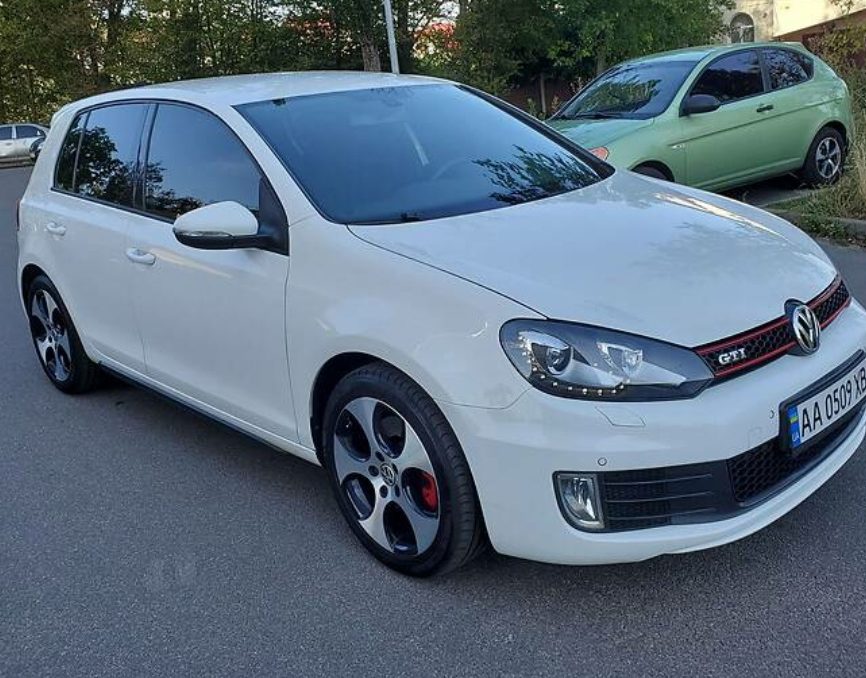 Volkswagen Golf VI 2011