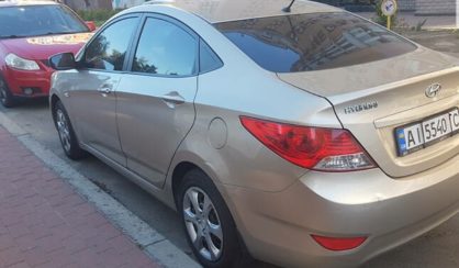 Hyundai Accent 2011