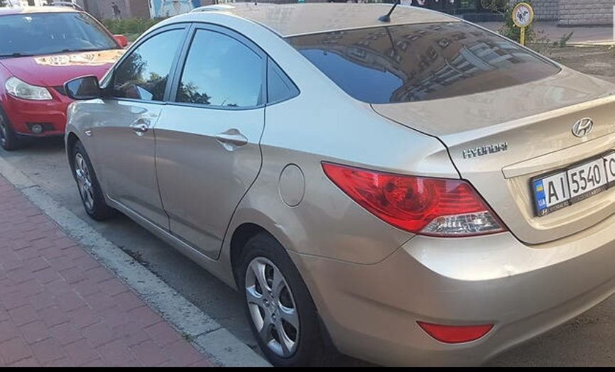 Hyundai Accent 2011