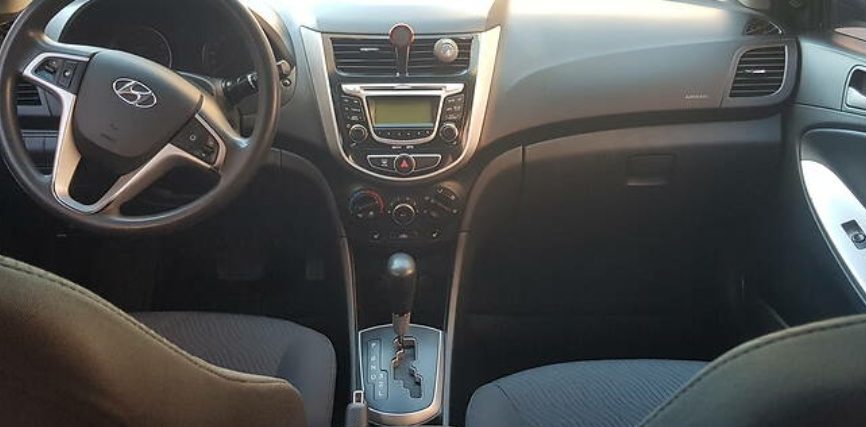 Hyundai Accent 2011