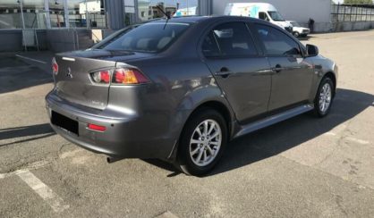 Mitsubishi Lancer X 2011