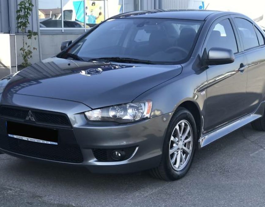 Mitsubishi Lancer X 2011