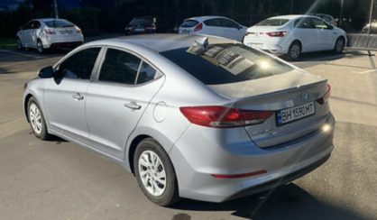 Hyundai Elantra 2016