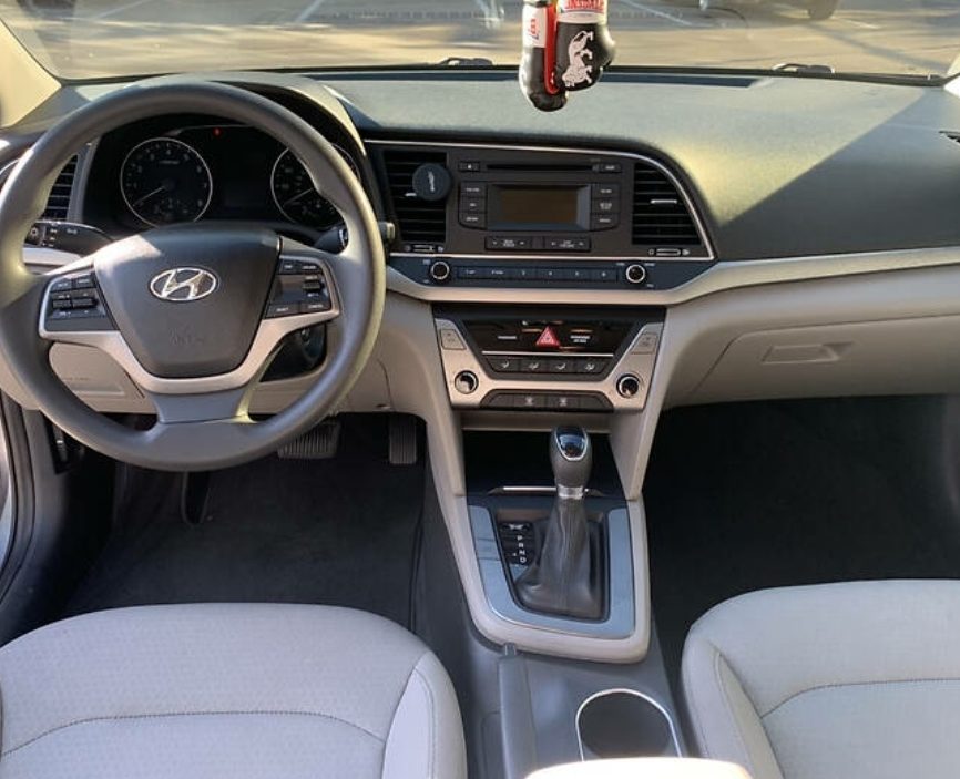 Hyundai Elantra 2016