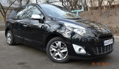 Renault Megane Scenic 2011