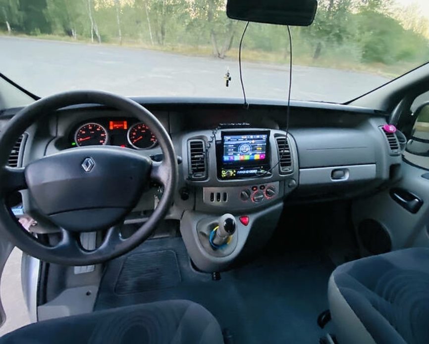 Renault Trafic пасс. 2009