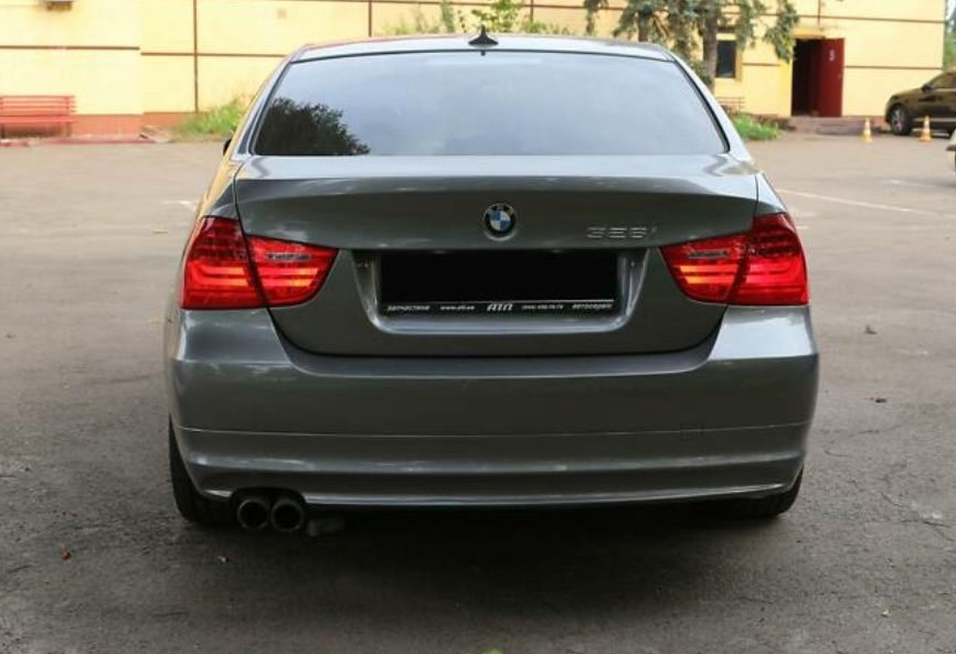 BMW 328 2010