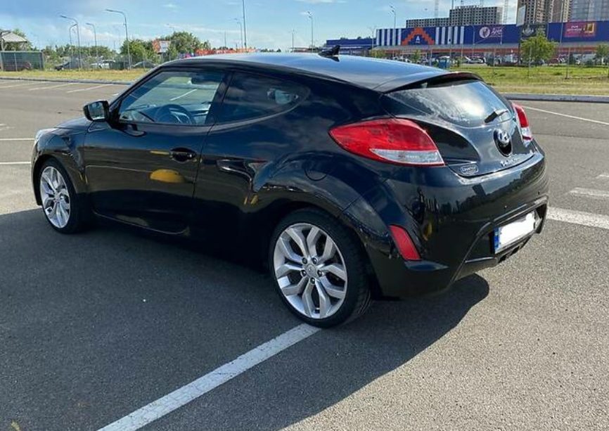 Hyundai Veloster 2013