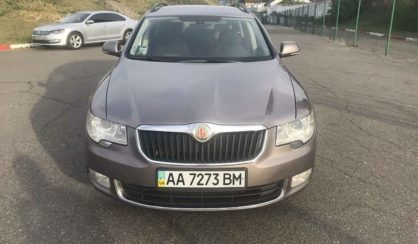 Skoda Superb 2012