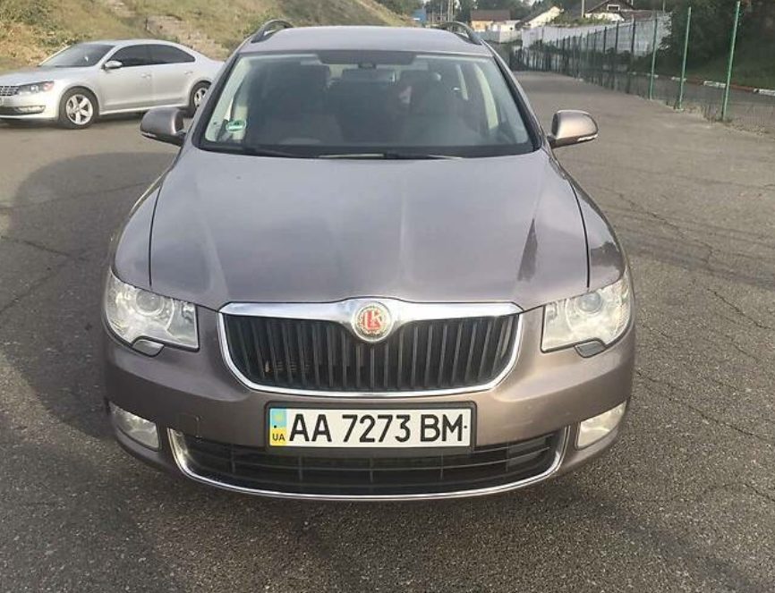 Skoda Superb 2012