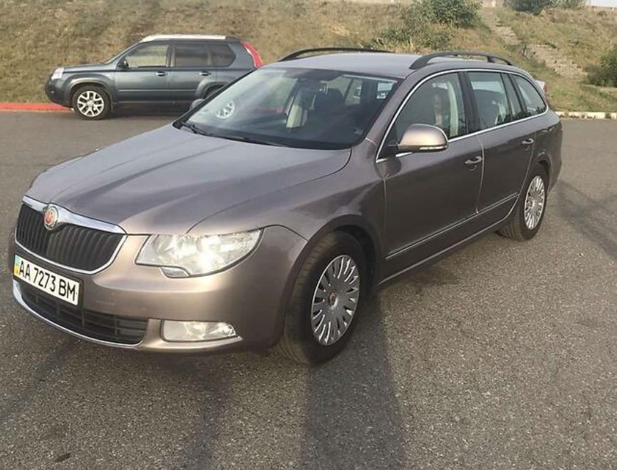 Skoda Superb 2012