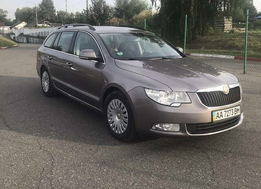 Skoda Superb 2012