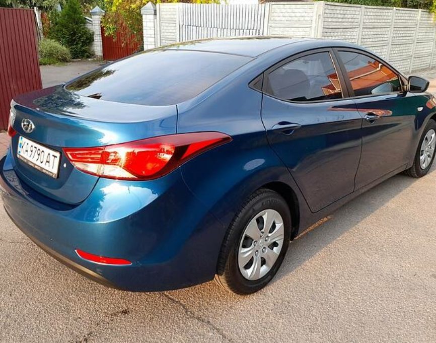 Hyundai Elantra 2015