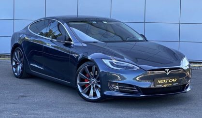 Tesla Model S 2016