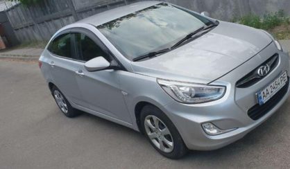 Hyundai Accent 2013