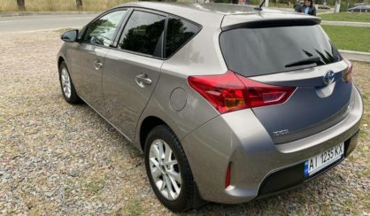 Toyota Auris 2013