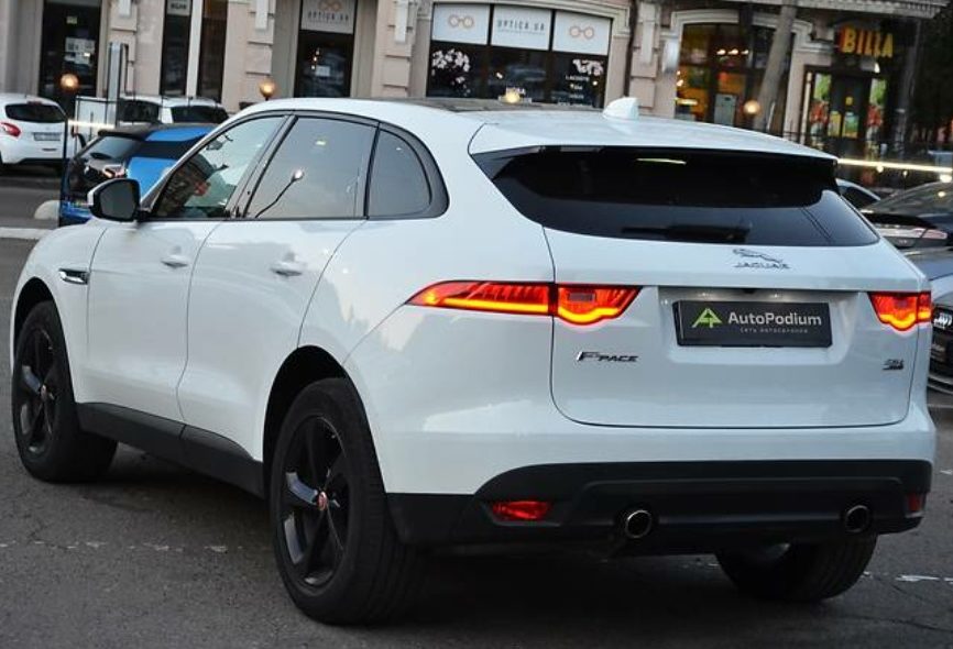 Jaguar F-Pace 2016