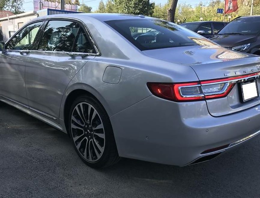 Lincoln Continental 2017