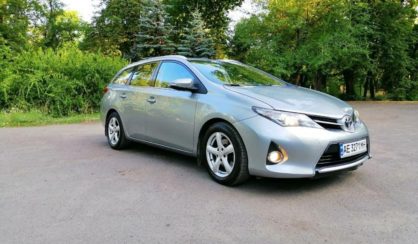 Toyota Auris 2013