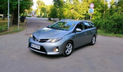 Toyota Auris 2013