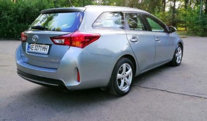 Toyota Auris 2013