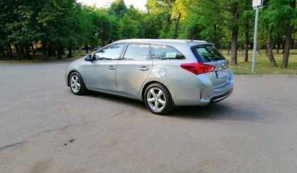 Toyota Auris 2013