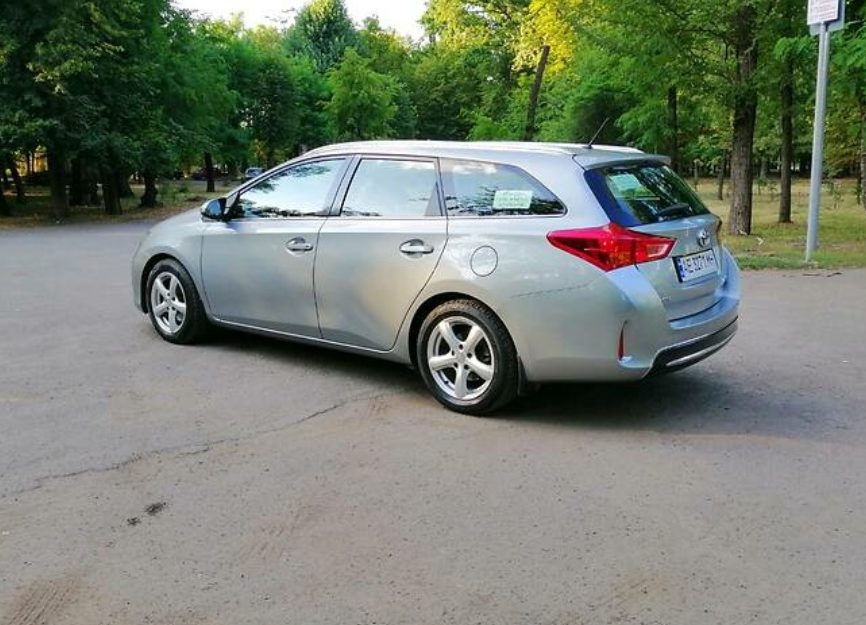 Toyota Auris 2013