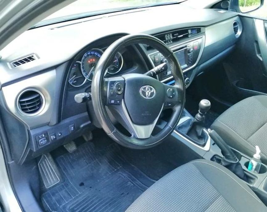 Toyota Auris 2013