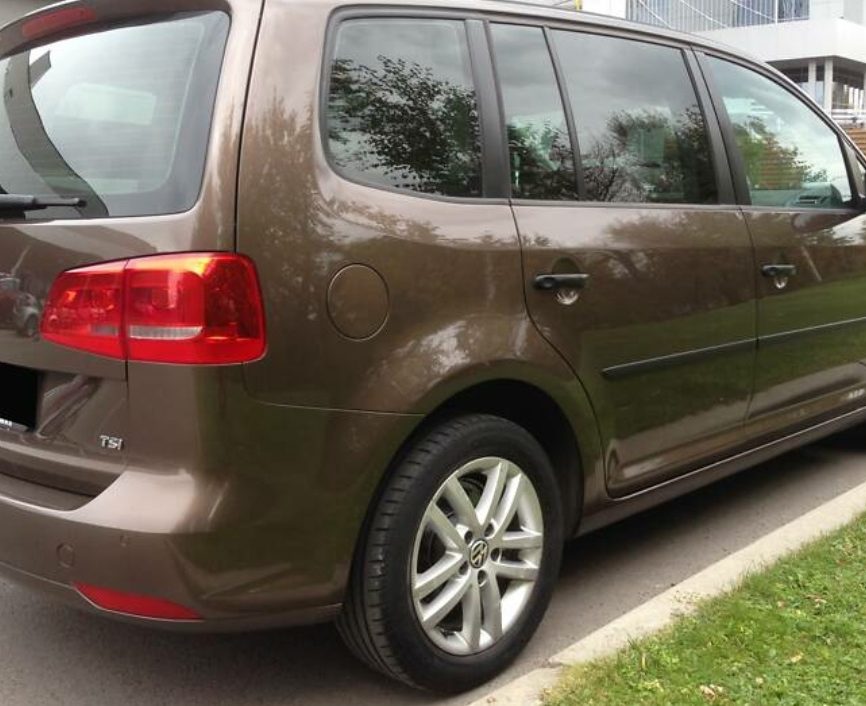 Volkswagen Touran 2011