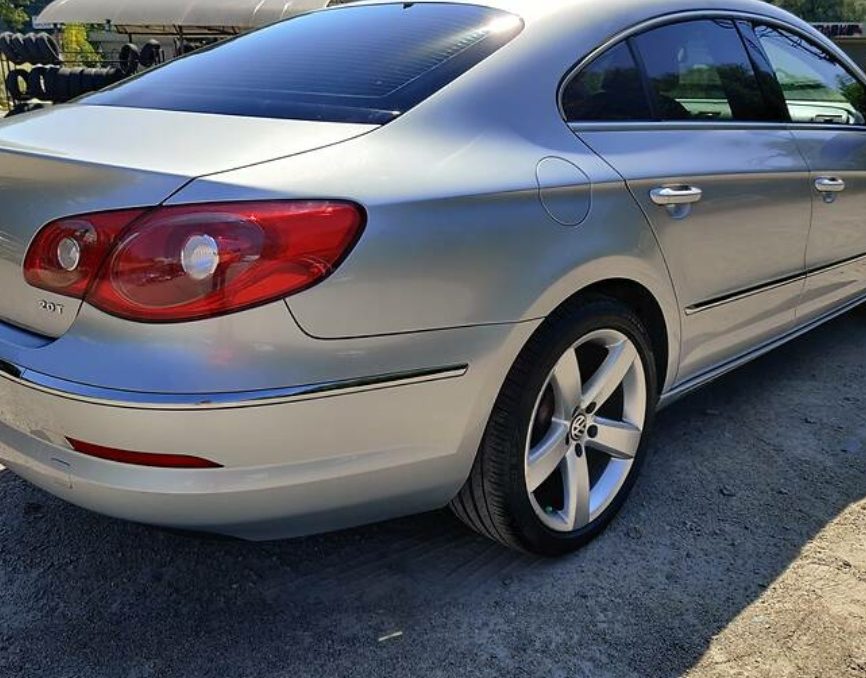 Volkswagen CC 2011