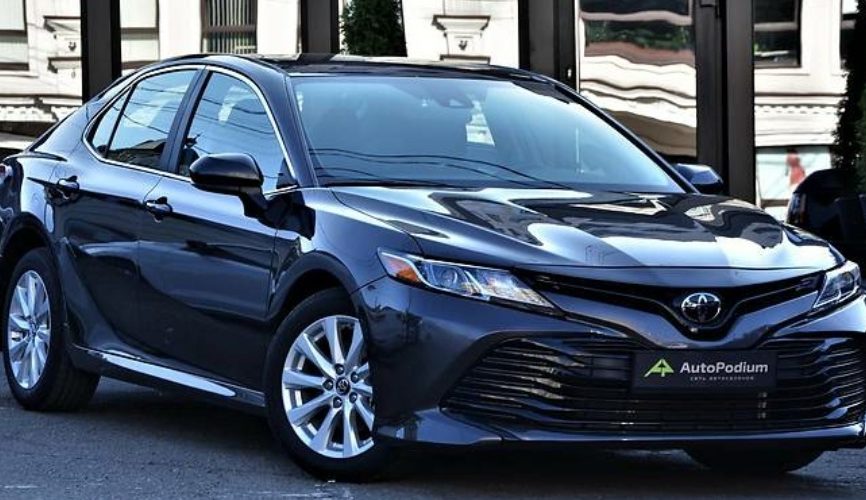 Toyota Camry 2019