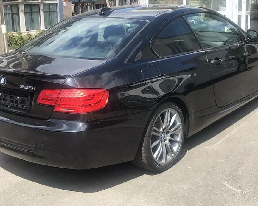 BMW 328 2011