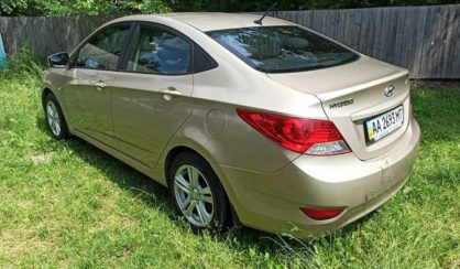 Hyundai Accent 2012