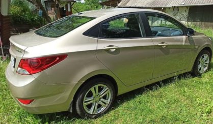 Hyundai Accent 2012