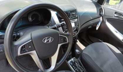 Hyundai Accent 2012