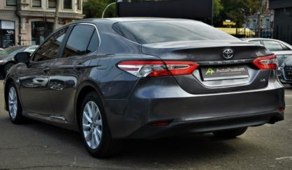 Toyota Camry 2018