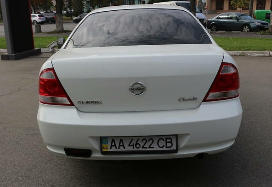 Nissan Almera 2012