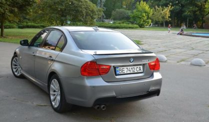 BMW 328 2011