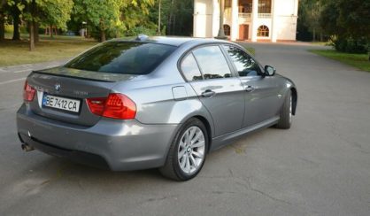 BMW 328 2011