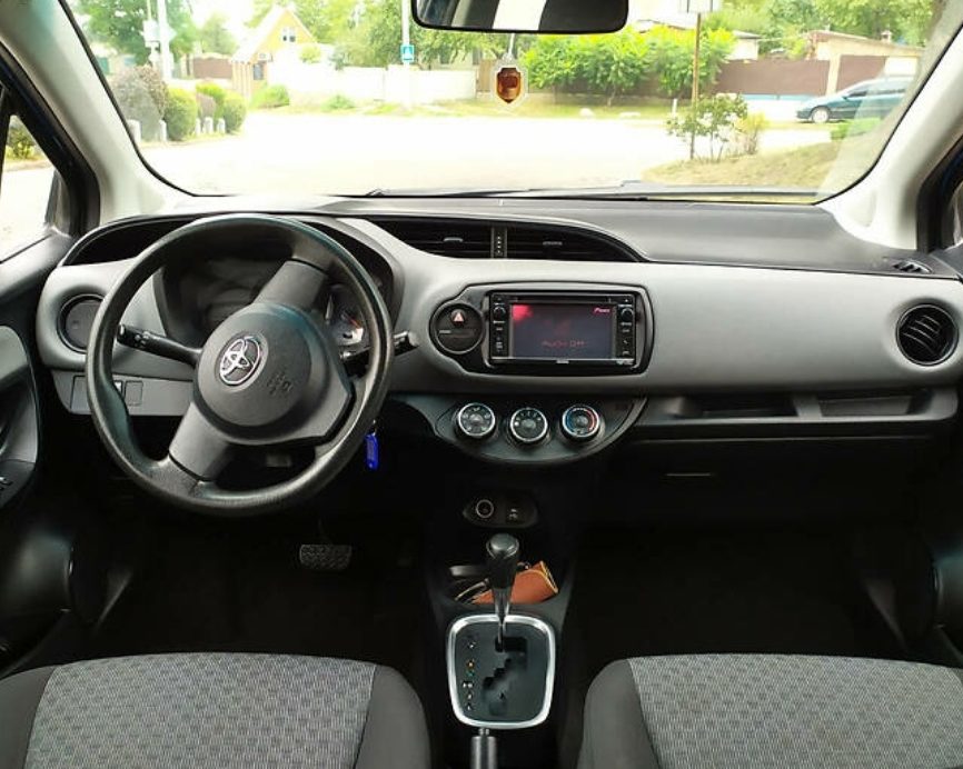 Toyota Yaris 2014