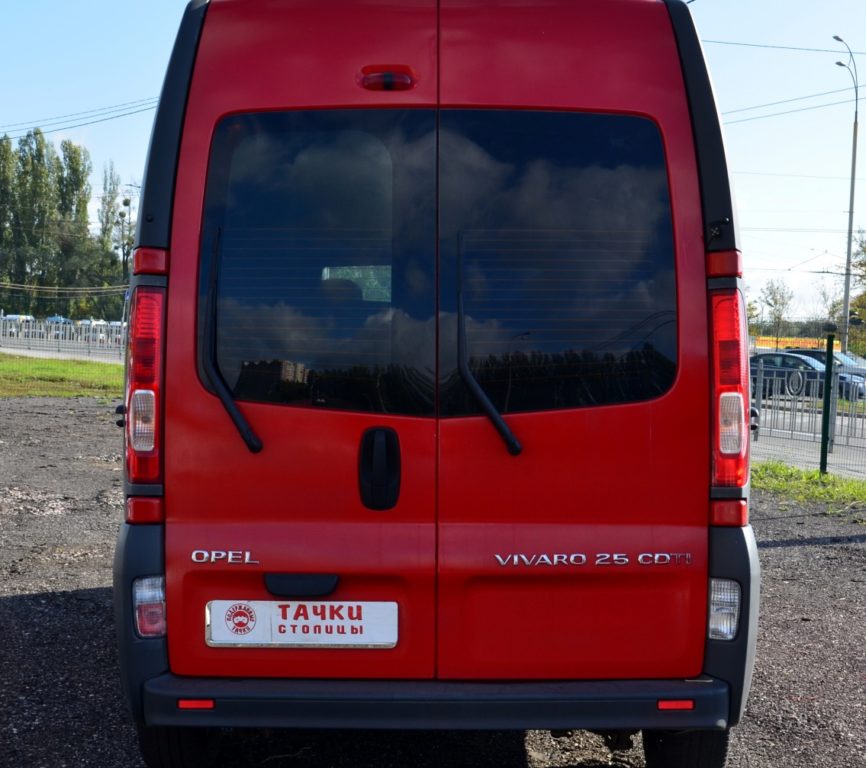 Opel Vivaro груз.-пасс. 2010