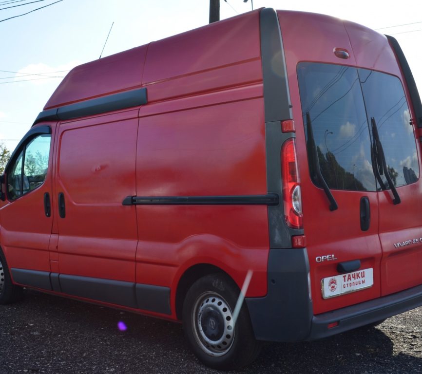 Opel Vivaro груз.-пасс. 2010