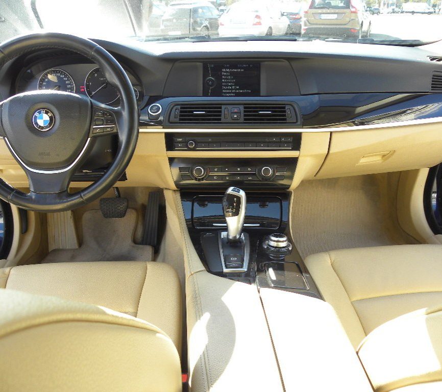 BMW 520 2010