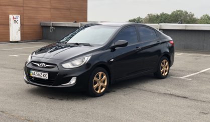 Hyundai Accent 2011